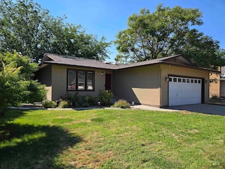 247 SW 13th St, Ontario, OR 97914