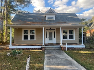 104 Calhoun St, Johnston, SC 29832