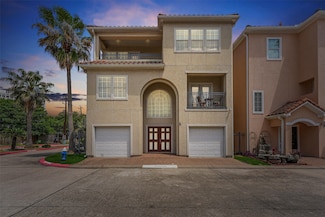 6107 S Arrowana Ln, Houston, TX 77036