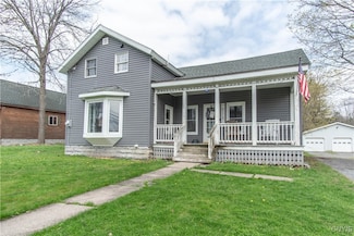 108 Mechanic St, Antwerp, NY 13608