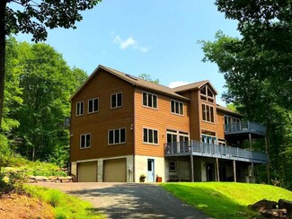 118 Beaverkill Rd, Mount Tremper, NY 12457