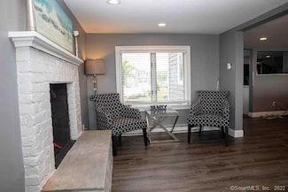 21 Groveway, Clinton, CT 06413