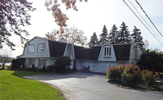 5531 Eagle Point Dr, Geneseo, NY 14454