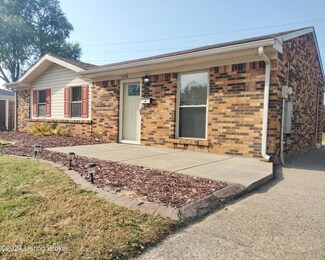 5230 Mount Holyoke Dr, Louisville, KY 40216