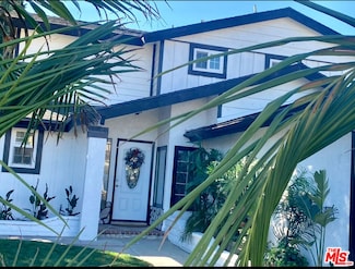 19700 Blythe St, Winnetka, CA 91306