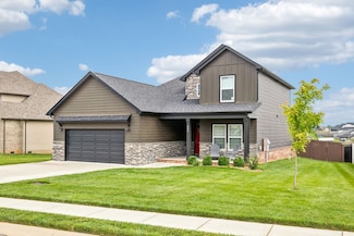 246 Cotoneaster Ln, Clarksville, TN 37043