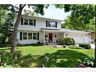 1854 1854 Prior Ave N, Falcon Heights, MN 55113