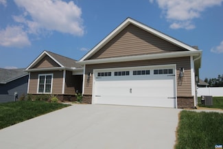 173 Langley Dr, Waynesboro, VA 22980