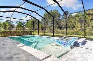 12460 Wisteria Dr, Naples, FL 34120