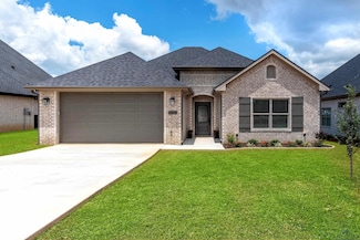 1513 Wellington Ln, Longview, TX 75605