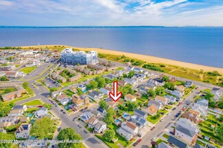 32 Oceanview Ave, Keansburg, NJ 07734