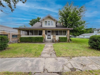 809 W Myrtle St, Independence, KS 67301