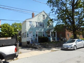 24-26 Taylor St, Waltham, MA 02453