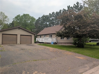 718 E 9th St S, Ladysmith, WI 54848