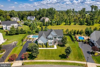 318 Beech Ln, Harrison Township, NJ 08062