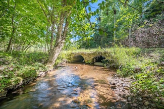 1287 Cox Store Rd SW, Floyd, VA 24091