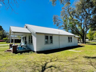 20 Empire Ct, Georgetown, SC 29440
