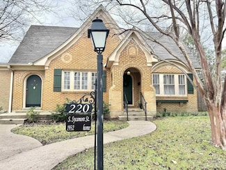 220 Sycamore Ave, Rusk, TX 75785