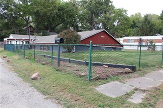 2010 S 17th St, Saint Joseph, MO 64503