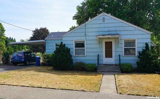 640 W Church St, Mount Angel, OR 97362