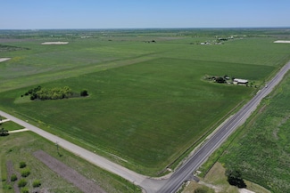 14420 Fm 99, Karnes City, TX 78118