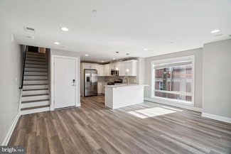 1419 Poplar St, Philadelphia, PA 19130