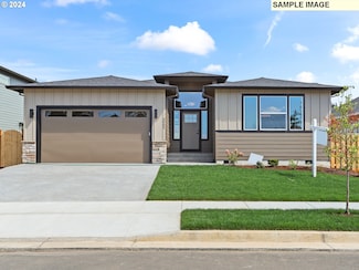 744 NE Trillium Dr, Estacada, OR 97023