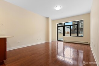 62 N 9th St Unit 2B, Brooklyn, NY 11249