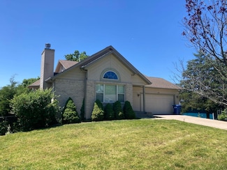 31 Sunset Dr, Camdenton, MO 65020