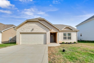 1062 Berra Dr, Springfield, TN 37172