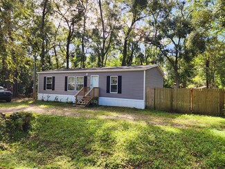 6735 SW 51st Ave, Gainesville, FL 32608