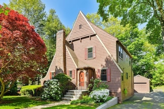 58 Greenlawn Ave, Newton Center, MA 02459