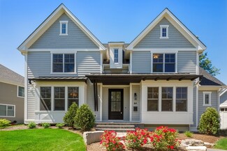 64 Rose Place, Clarendon Hills, IL 60514