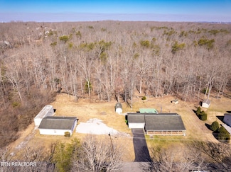 413 Sycamore Dr, Crossville, TN 38555