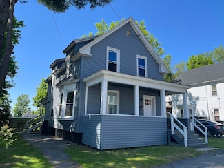6 High St, Waterville, ME 04901