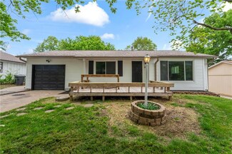 11 SE 240th Rd, Warrensburg, MO 64093