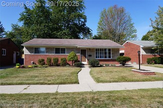 25729 Loretta Ave, Warren, MI 48091