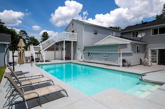 837 Romney Ln, Virginia Beach, VA 23455