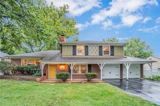 9924 Marty St, Overland Park, KS 66212