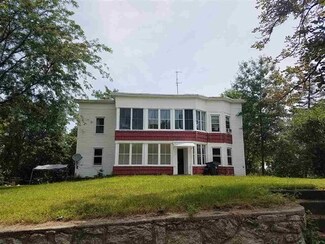 81 Beaver St, Manchester, NH 03104