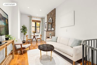 429 W 24th St Unit 1C, New York, NY 10011