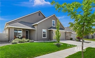 5933 W Daphne Dr, Meridian, ID 83646