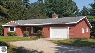 7467 SE Torch Lake Dr, Alden, MI 49612