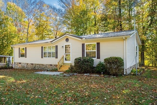 2533 Hanestown Rd, Westmoreland, TN 37186