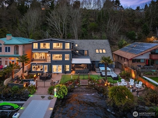 14014 Riviera Place NE, Seattle, WA 98125