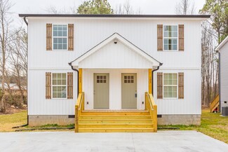 103 Buster Ln, Rocky Face, GA 30740