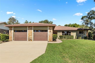 4133 Bair Ave, Fruitland Park, FL 34731