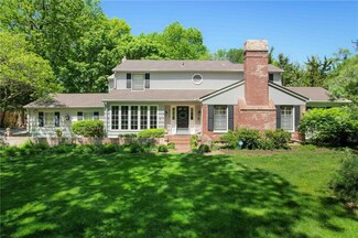 5310 W 68th St, Prairie Village, KS 66208