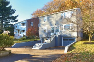 35 Highland Rd Unit 37, Brookline, MA 02445