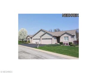 129 Claybrook Dr, East Palestine, OH 44413
